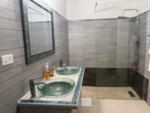 130c6a56-0377-469d-8a3f-cae82b38f0a1.jpeg