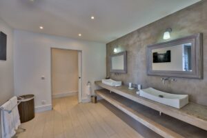 Villa-6-chambres-pour-15-personnes-aux-Terres-Basses-vue-mer-et-piscine-St-Martin-11