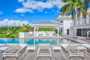 Villa-6-chambres-pour-15-personnes-aux-Terres-Basses-vue-mer-et-piscine-St-Martin-13