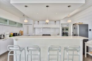 Villa-6-chambres-pour-15-personnes-aux-Terres-Basses-vue-mer-et-piscine-St-Martin-7