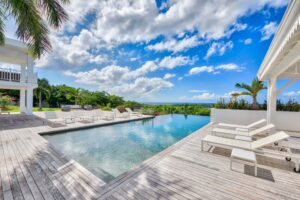 Villa-luxe-a-louer-a-Saint-Martin-6-chambres-pour-15-personnes-a-Terres-Basses